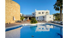 Hotel Can Mestre is a huge Villa with stunning sunset views near to San Antonio